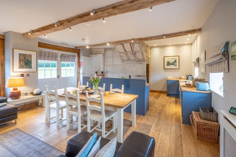 Ground floor: Open-plan kitchen/dining/sitting area