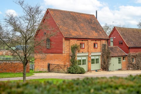 Belchamp Hall Coach House, Belchamp Walter: Peaceful and historically important