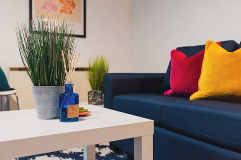 Apartment, 1 Bedroom | Living room
