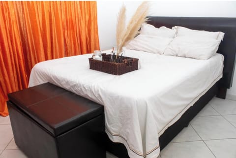 Studio, 1 Bedroom, Accessible, Smoking | 1 bedroom