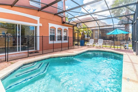 A wonderful enclosed pool on the lanai. Retractable safety fence too.