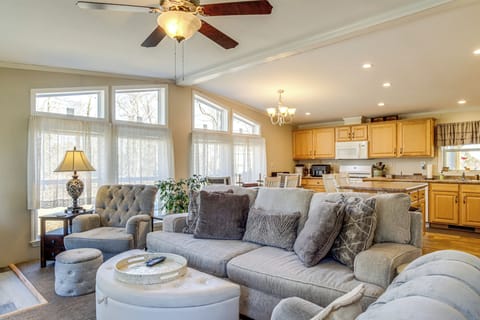 House (2 Bedrooms) | Interior