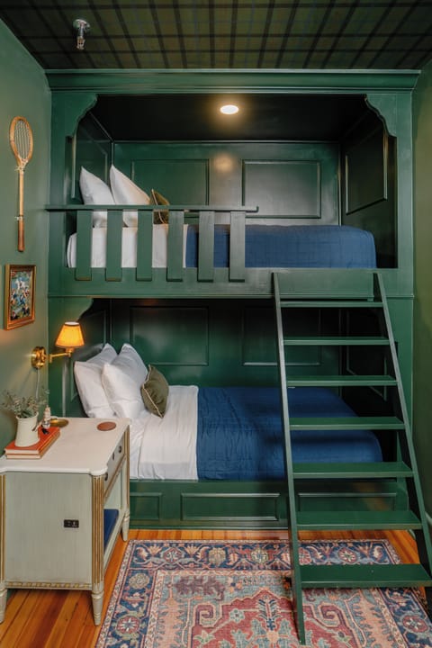 Standard Single Room | Blackout drapes, iron/ironing board, free WiFi, bed sheets