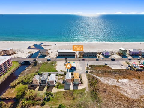 4-web-or-mls-830 Oleander Ave -004