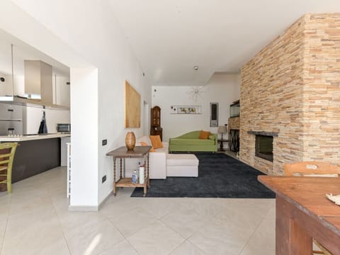 Furniture, Flooring, Interior Design, Floor, Wall, Wood, Ceiling, Room, Lighting, Living Room