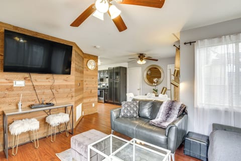 House (2 Bedrooms) | Front of property