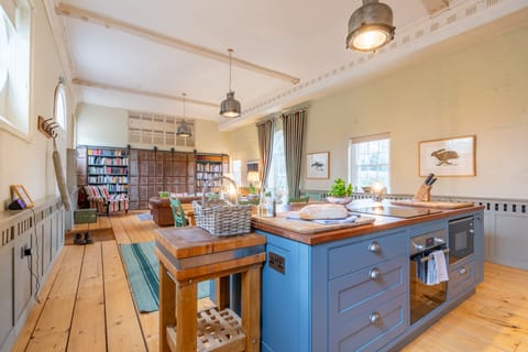 Belchamp Hall Hayloft and Stables, Belchamp Walter: Kitchen on ground floor of the Stables