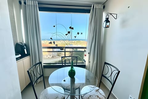 Apartment | Dining