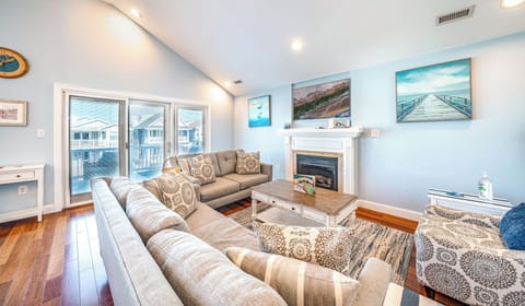 Living room area with fireplace
