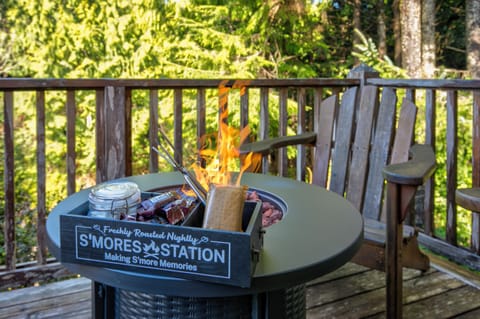 Enjoy the fire pit on the patio year round. 
