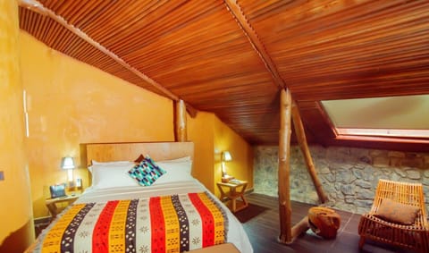 Deluxe Room, 1 Double Bed, Non Smoking, Private Bathroom | Egyptian cotton sheets, premium bedding, down comforters, pillowtop beds