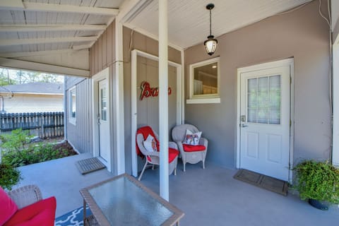 Back Porch - The apartment has its own private entrance out back.