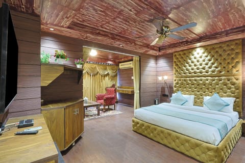 Suite | Free WiFi