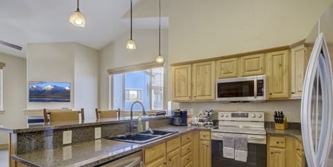 The perfect Kitchen Suite with King bed, full kitchen & bath, laundry.