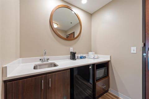 In-room safe, blackout drapes, free cribs/infant beds, rollaway beds