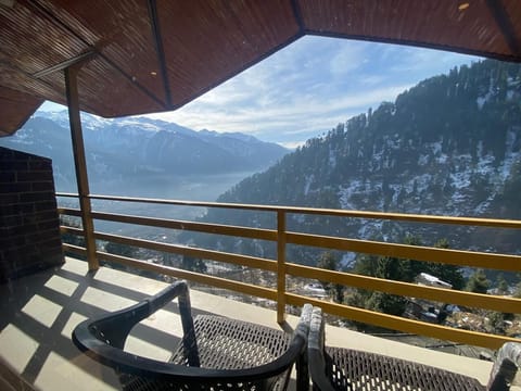 Comfort Room, Mountain View | Balcony view