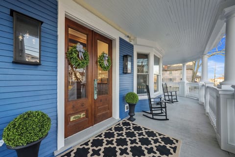 The Washington Boutique Hotel Entry