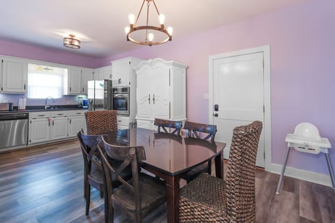 Front Kitchen w/ Door to unit B