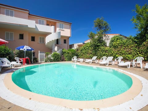 Swimming Pool, Resort, Outdoor Furniture, Hotel, Umbrella, Resort Town, Sunlounger, Villa, Boutique Hotel