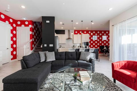 House | 5 bedrooms, desk, high-speed internet