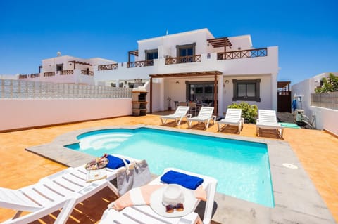 Beautiful villa with private pool and terrace