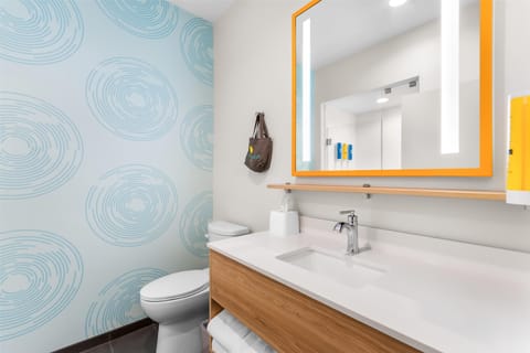 Free toiletries, hair dryer