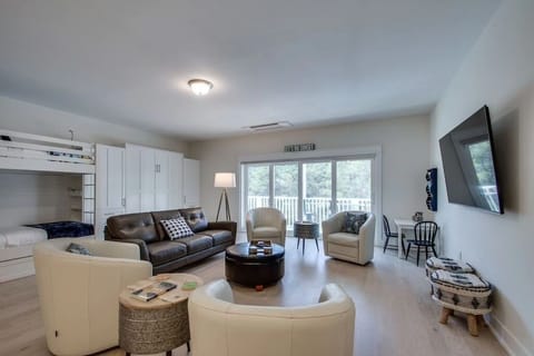 Upstairs Lounge with Private Patio