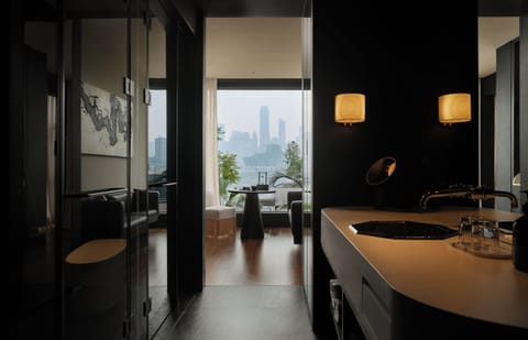 Elite Suite, Patio, River View | 1 bedroom, soundproofing, WiFi (free)