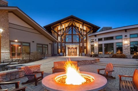 Gather around the glowing fire pit for cozy evenings and unforgettable conversations.