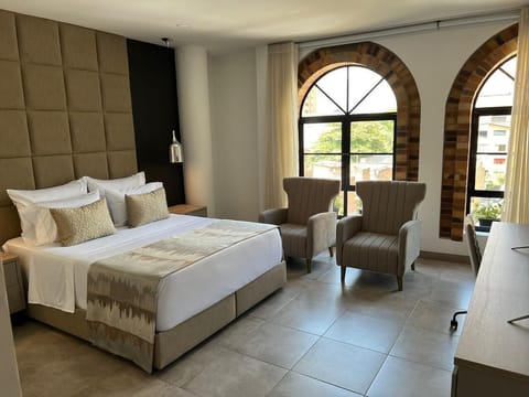 Deluxe Double Room, City View | Laptop workspace, soundproofing, iron/ironing board, free WiFi