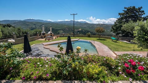 Building Exterior, Garden, Outdoor, Pool, Scenic View