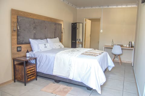 Economy Double Room | Desk, laptop workspace, WiFi (free), individually decorated