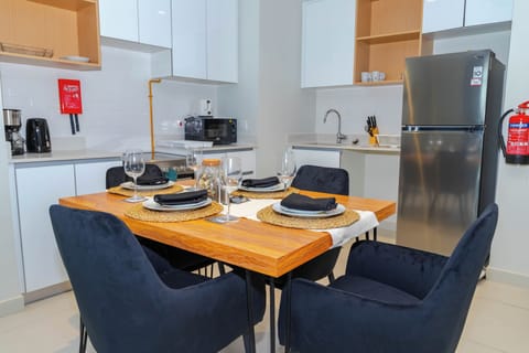 Electric kettle, toaster