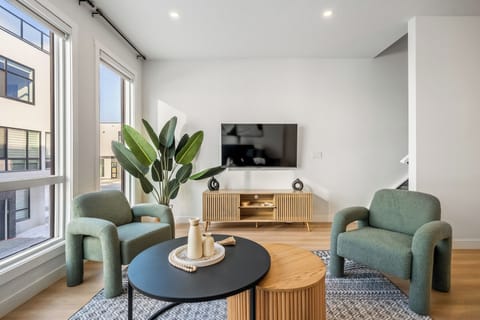 Why You’ll Love It
- Air conditioning
- Every bedroom has a private ensuite – perfect for privacy and comfort.
- Dedicated workspace – ideal for remote work or study.
- Beautifully designed interiors with a modern aesthetic.
- Fully equipped kitchen 