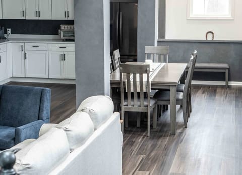 Make mealtime memories together at the dining table, seating 6