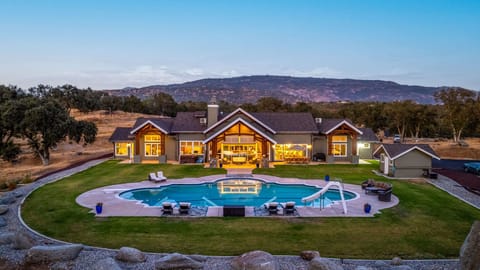 125 acres all to yourself