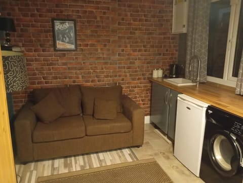 Cottage | Living area | Fireplace