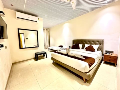 Egyptian cotton sheets, premium bedding, memory foam beds