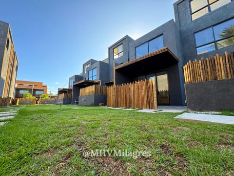 Villa | Exterior