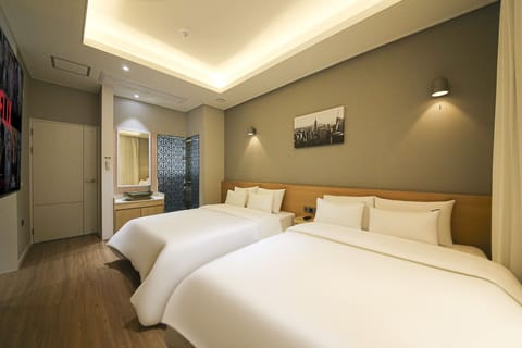 Royal Twin Room | View from room