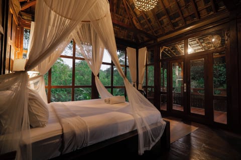 Individually furnished, free WiFi, bed sheets