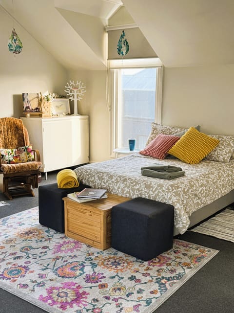 Comfy queens size bed