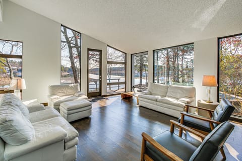 Hot Springs Village Vacation Rental | 3BR | 2BA | Steps Required | 2,400 Sq Ft