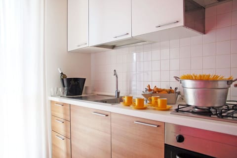 Autumn, Kitchen, Spring, Summer