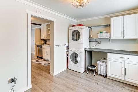 House (1 Bedroom) | Interior