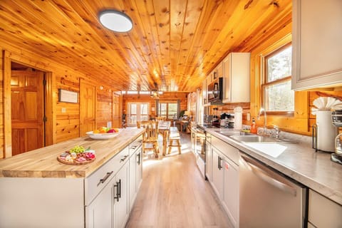 A Perfect Stay's fully-equipped kitchen