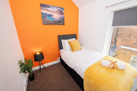 Family Apartment | Iron/ironing board, free WiFi