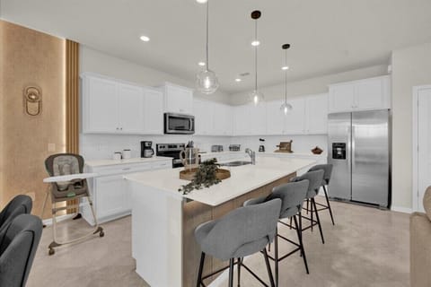 15981 Cape Coral Loop (8).jpg