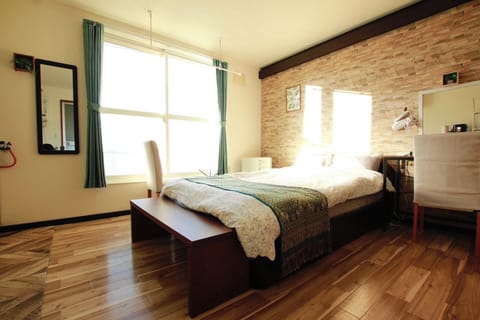 Bed 1