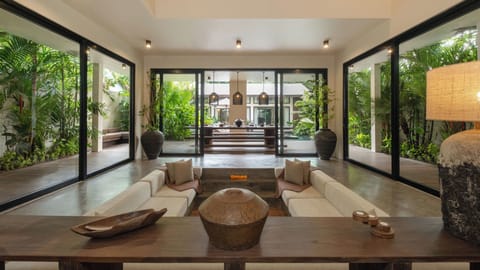 Villa, Pool View | Living area